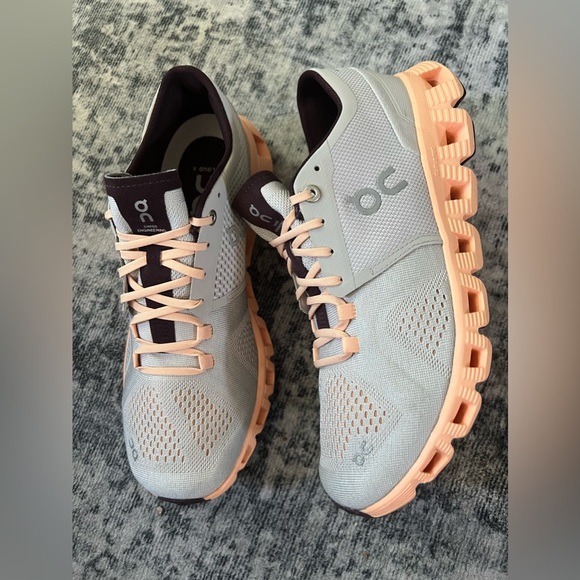 On Running Cloud X Women Sneakers - Picture 9 of 11